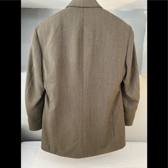 J. Ferrar 3 button suit coat and slacks 34x30 - Picture 4 of 15